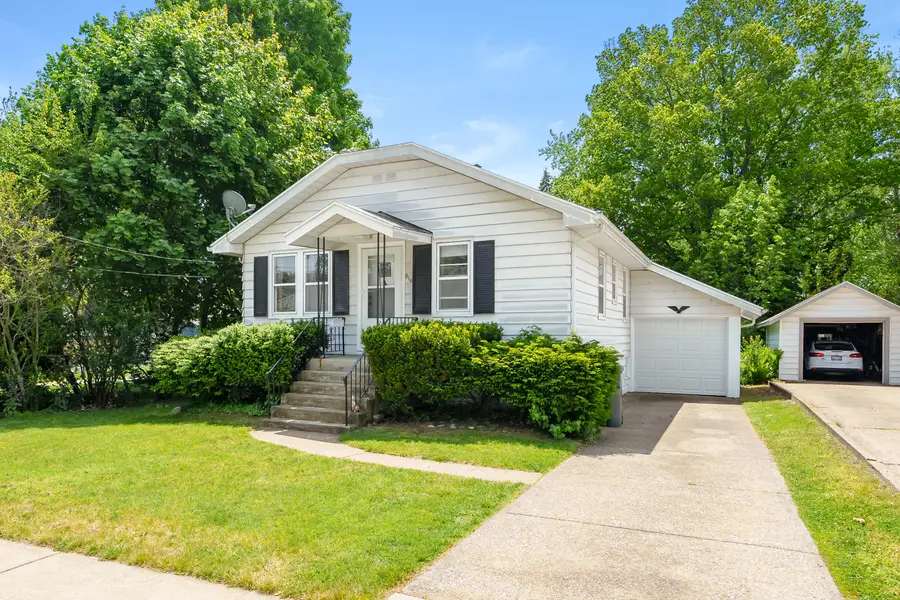 314 Wallace Avenue, Saint Joseph, MI 49085 - #2