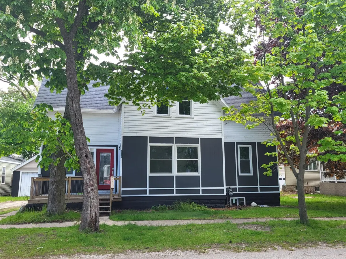 805 High Street, Manistee, MI 49660 - #1