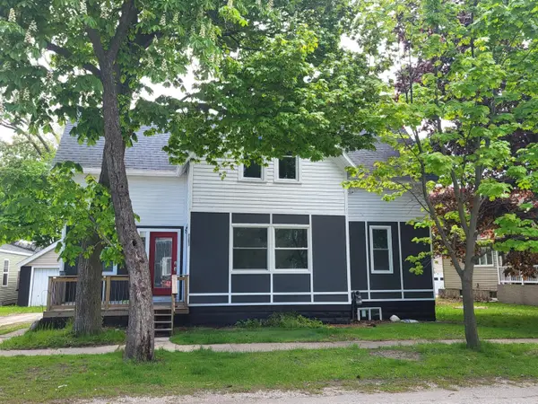 805 High Street, Manistee, MI 49660