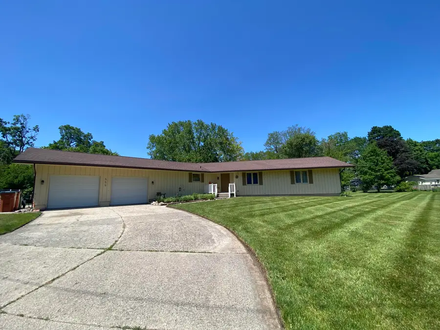 555 Foreman Street Se, Lowell, MI 49331 - #2