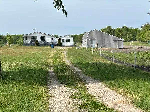 4249 W 80th Street, Fremont, MI 49412