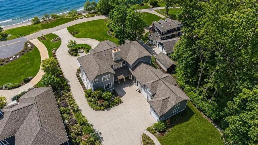 2817 Lakeshore Drive, Fennville, MI 49408 - #2
