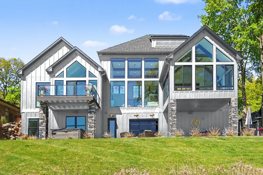 4630 E Gull Lake Drive #A, Hickory Corners, MI 49060 - #2