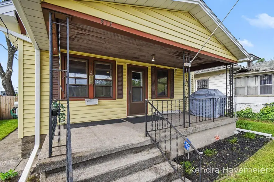 812 Richmond Street Nw, Grand Rapids, MI 49504 - #3