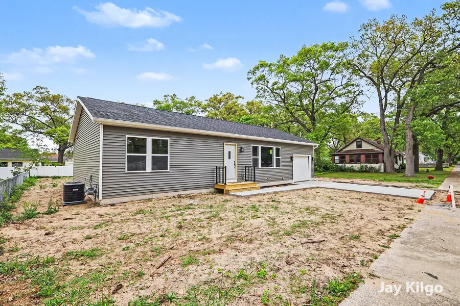 1284 James Avenue, Muskegon, MI 49442 - #3
