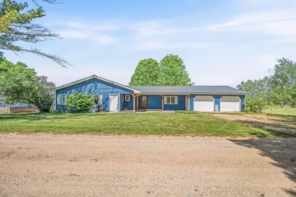 19454 E Chippewa Lake Drive, Chippewa Lake, MI 49320