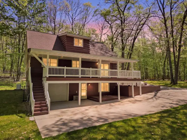 9965 Rising Star Lane, Canadian Lakes, MI 49346
