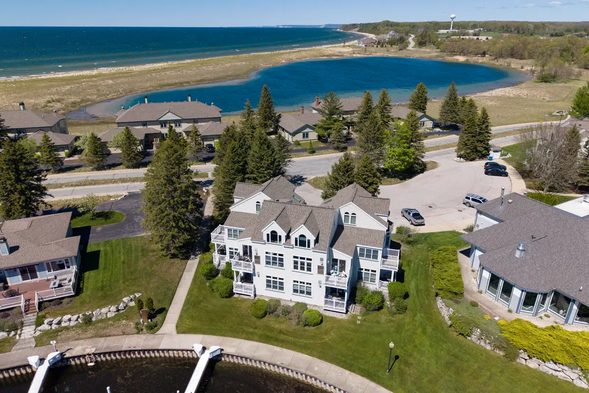 6 Brookharbor N, Manistee, MI 49660 - #1