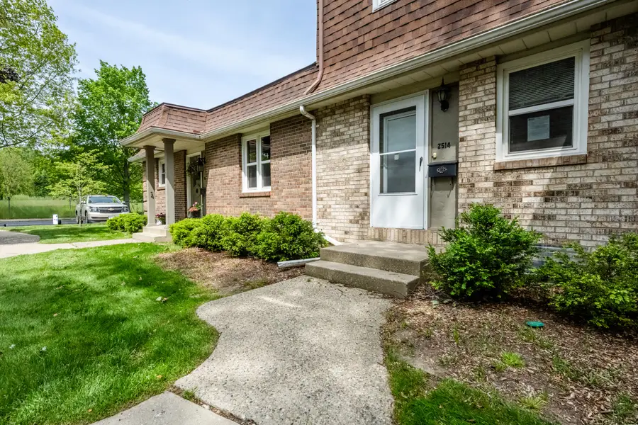 2514 Essex Court #52, Saint Joseph, MI 49085 - #2