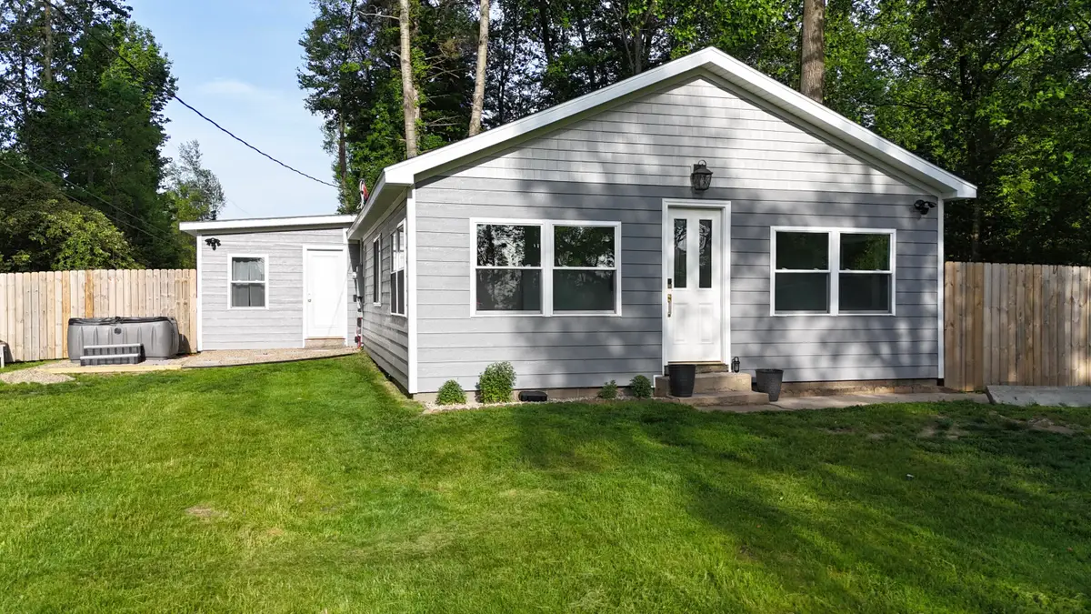 17259 Paradise Lake Road, Vandalia, MI 49095 - #1