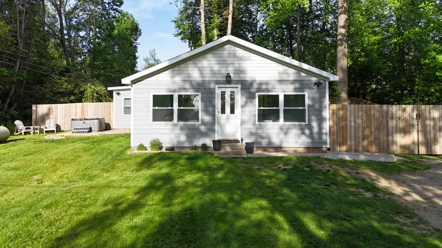 17259 Paradise Lake Road, Vandalia, MI 49095 - #2