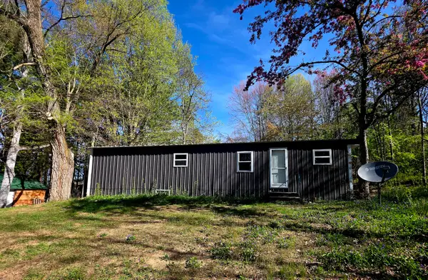 2787 E Baseline Road, White Cloud, MI 49349