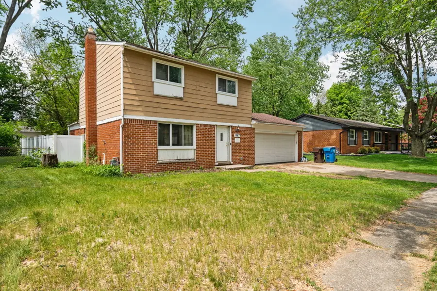 1567 Stratford Court, Ypsilanti, MI 48198 - #3