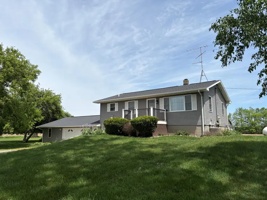 653 7th Street, Plainwell, MI 49080 - #2