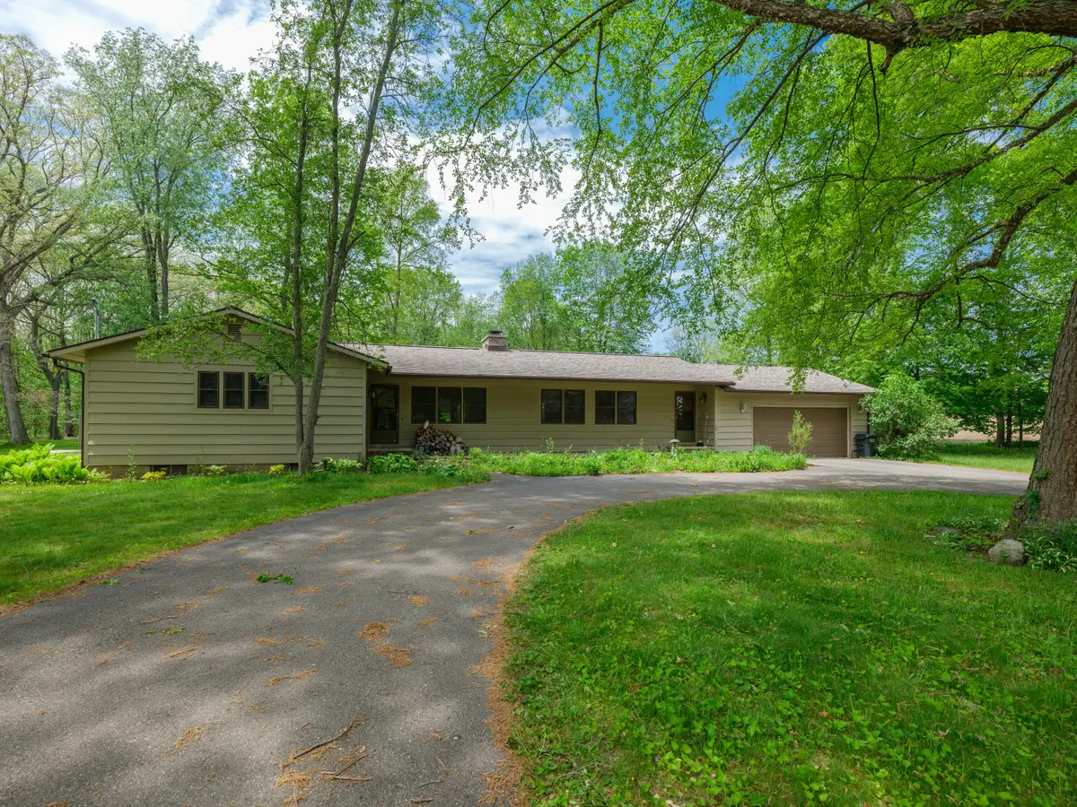 726 Sycamore Bend, Plainwell, MI 49080 - #1