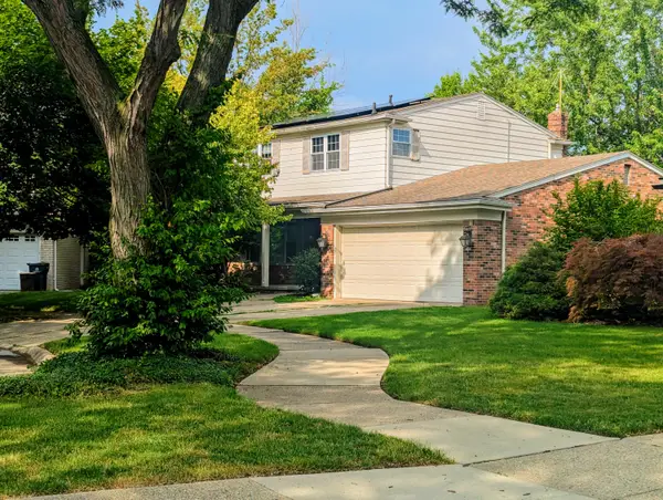 20519 Mauer Street, Saint Clair Shores, MI 48080