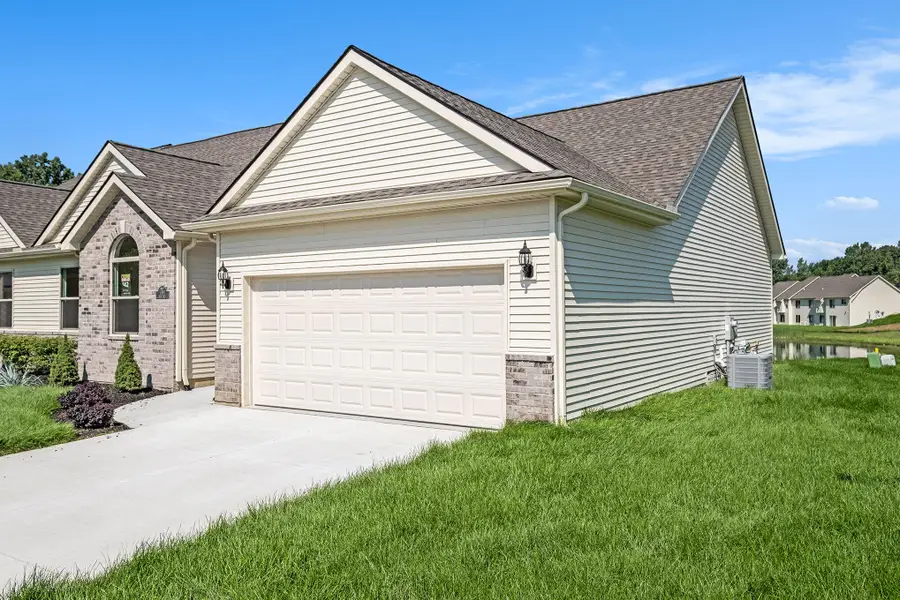 5391 Swan Drive, Burton, MI 48509 - #2