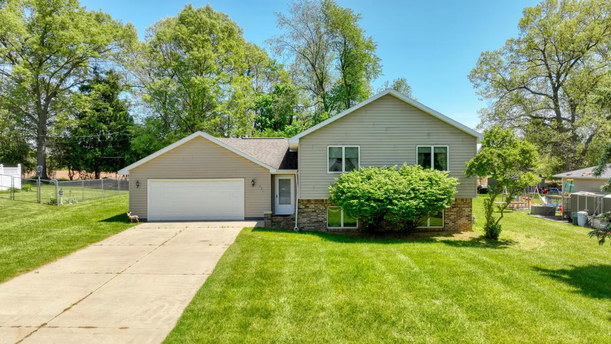 475 Greenbriar Place, Jonesville, MI 49250 - #1