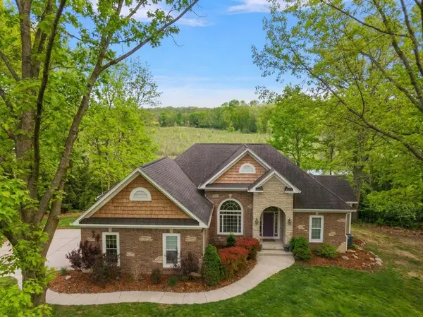 11137 Jeanette Drive, Whitmore Lake, MI 48189