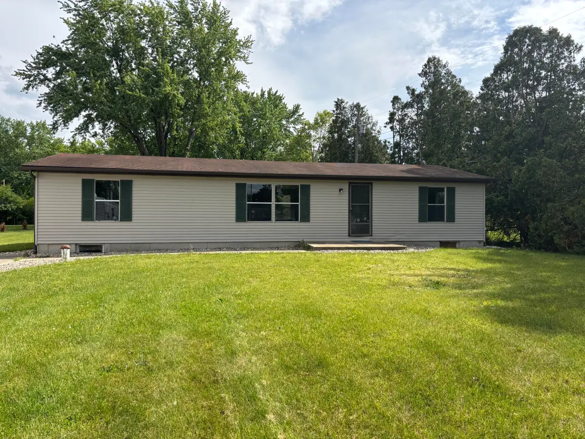 19797 S Metcalf, Edwardsburg, MI 49112 - #1