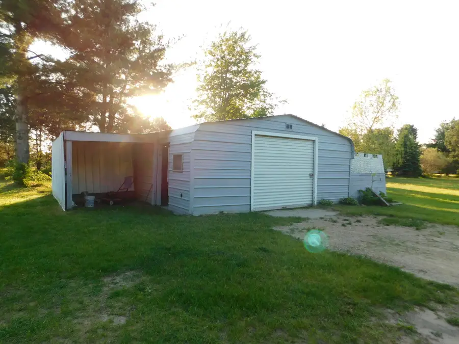 10485 Bagley Avenue, Grant, MI 49327 - #2