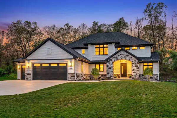 4010 Hollow Wood Drive, Portage, MI 49024