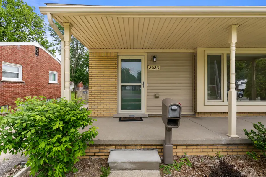 3233 Grange Road, Trenton, MI 48183 - #3