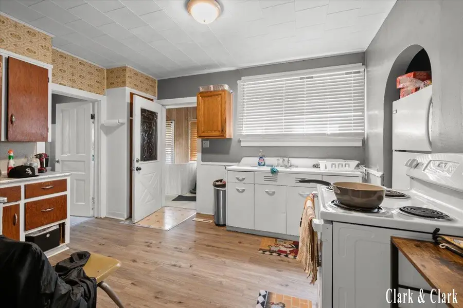 720 Hill Avenue, Muskegon, MI 49442 - #3
