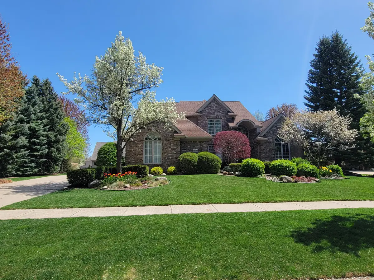 48330 Edinburgh Drive, Plymouth, MI 48170 - #1