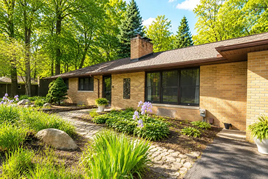 3140 Happy Valley Road, Jackson, MI 49203 - #3