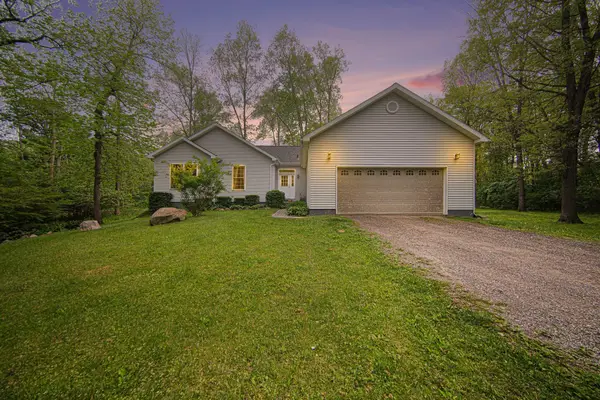 2088 Hickory Lane, Jackson, MI 49201