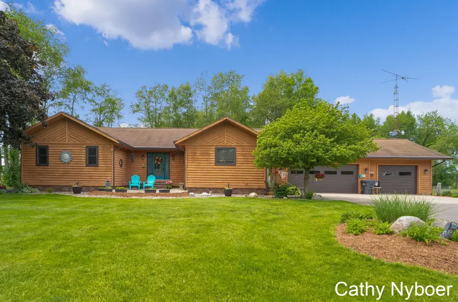 9188 W V Avenue, Schoolcraft, MI 49087 - #2