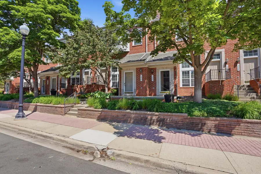 126 Allenhurst Avenue, Royal Oak, MI 48067 - #3