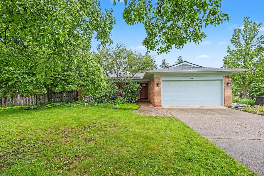 2195 Steeplechase Drive, Ann Arbor, MI 48103 - #2