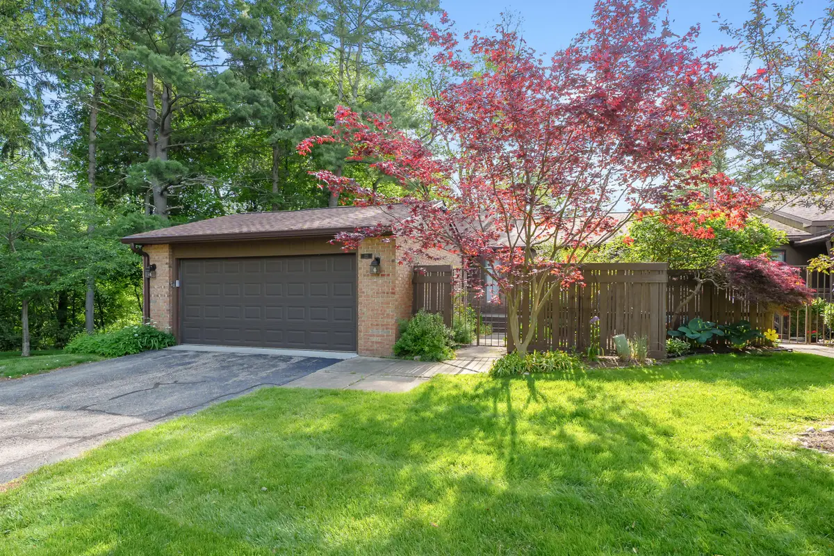 121 Pine Cove Circle, Kalamazoo, MI 49006 - #1