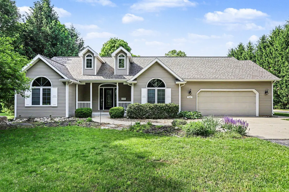 7921 W O Avenue, Kalamazoo, MI 49009 - #1