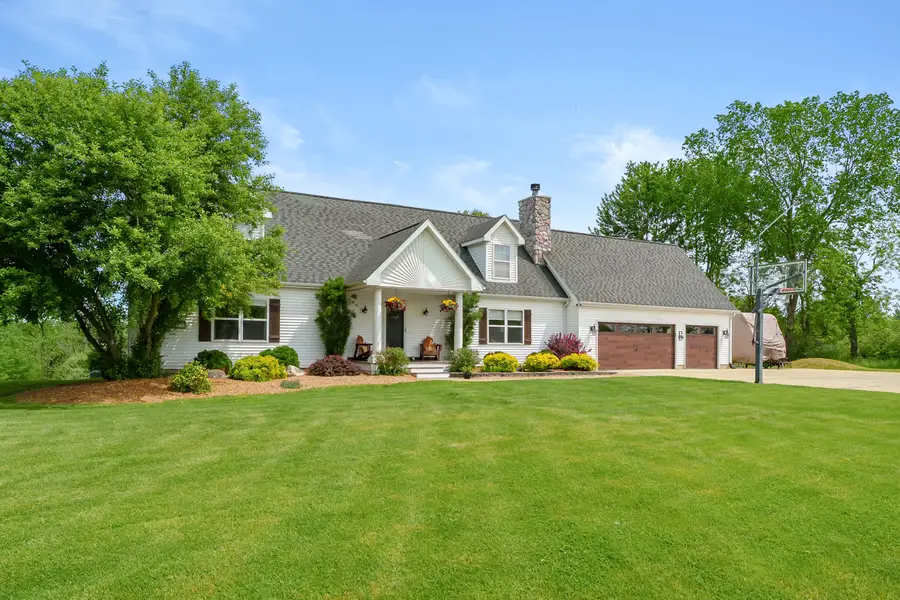 39166 36th Avenue, Paw Paw, MI 49079 - #2