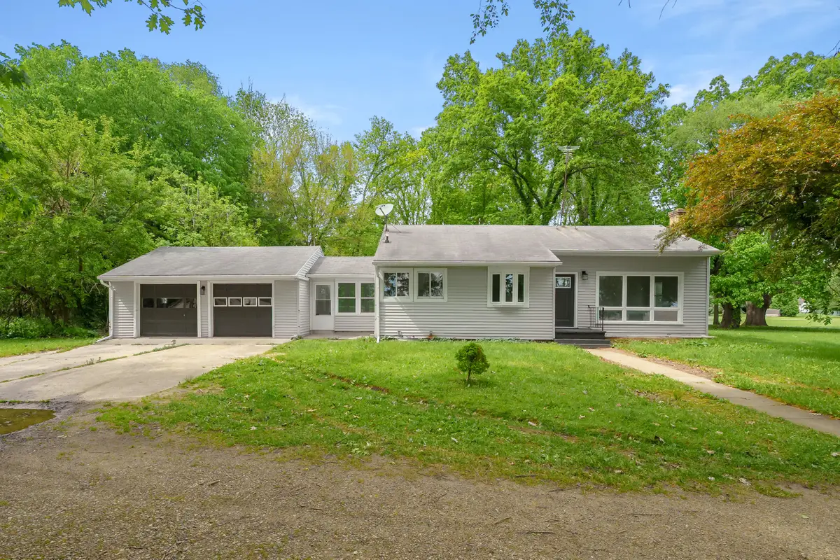 7132 S 27th Street, Scotts, MI 49088 - #1