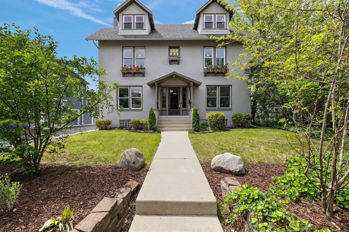 637 Fairview Avenue Ne, Grand Rapids, MI 49503 - #1