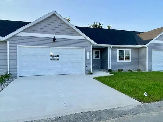 4281 Highpoint Drive #109, Wayland, MI 49348 - #1