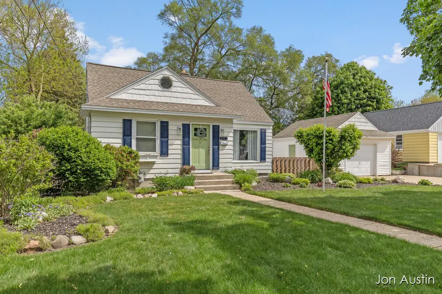 847 Blanchard Street Sw, Wyoming, MI 49509 - #2