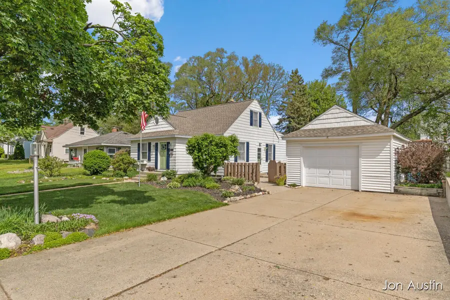 847 Blanchard Street Sw, Wyoming, MI 49509 - #3