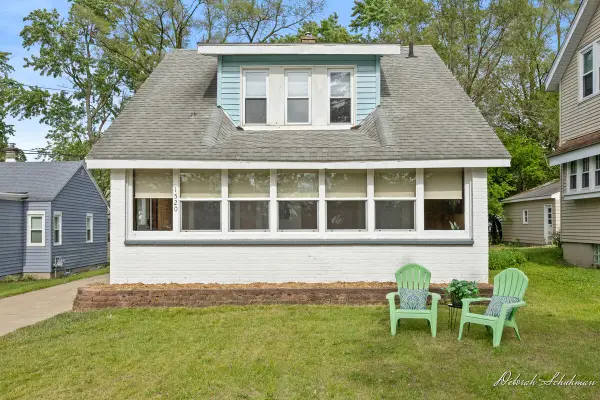 1520 Silver Creek Avenue Se, Grand Rapids, MI 49507
