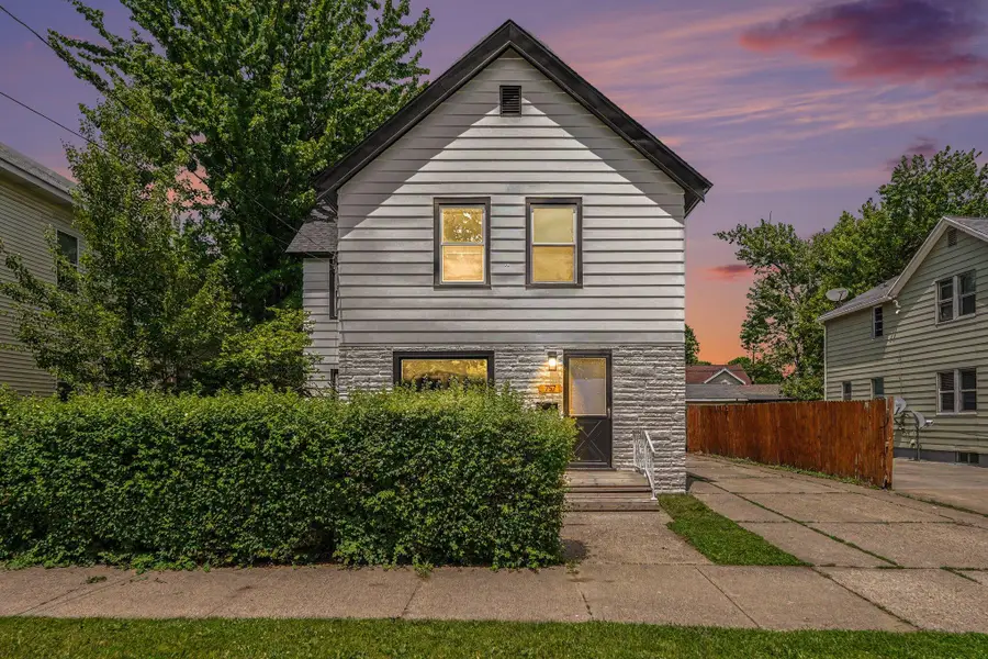 757 6th Street Nw, Grand Rapids, MI 49504 - #2