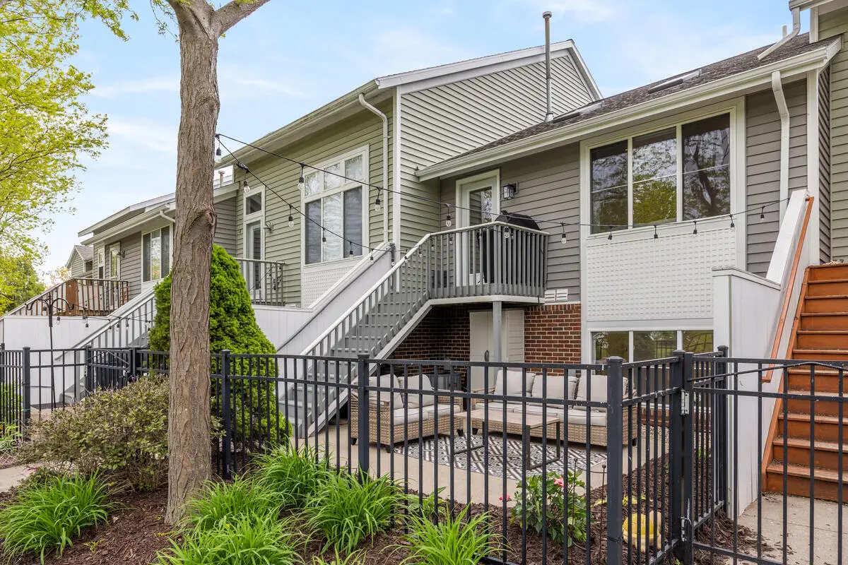 1379 Quarterline Cmns #16, Holland, MI 49423 - #1