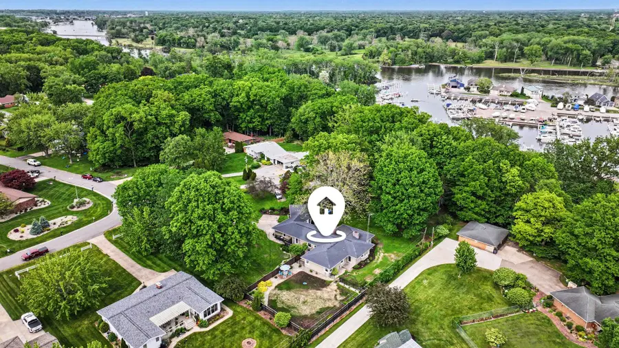1086 Brunn Avenue, Saint Joseph, MI 49085 - #2
