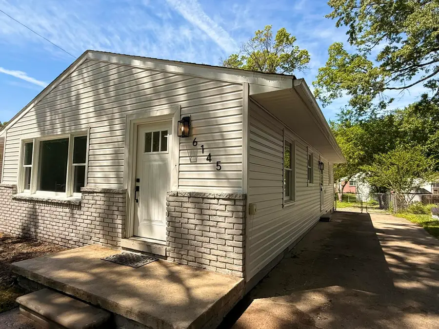 6145 N Dowling Avenue, Westland, MI 48185 - #3
