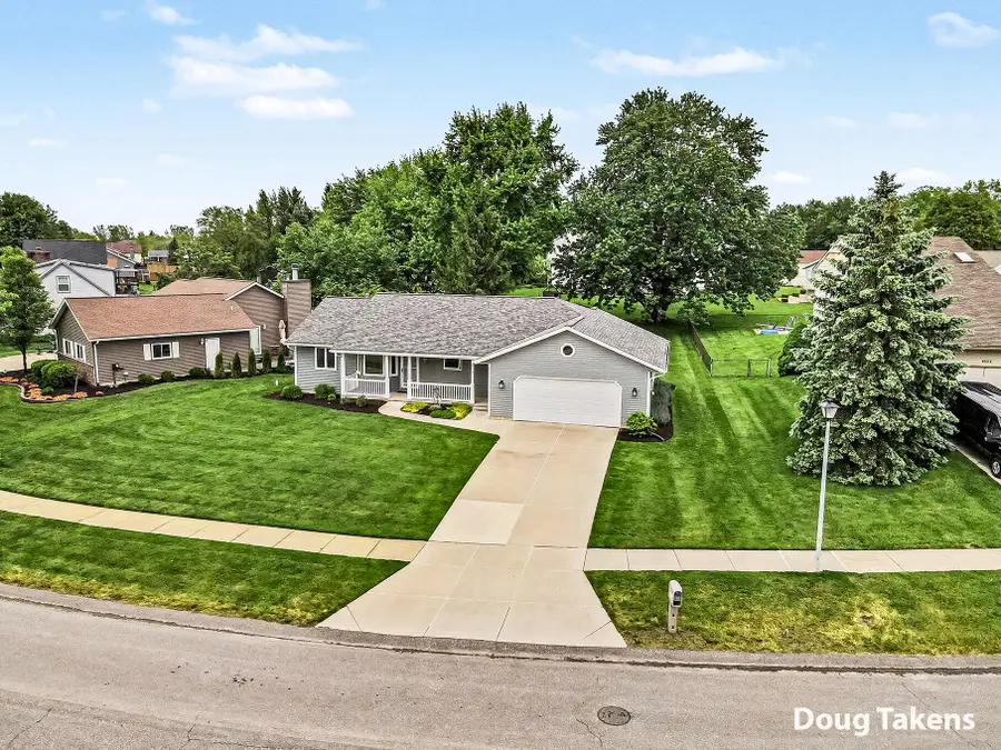 8510 Woodruff Drive Sw, Byron Center, MI 49315 - #3