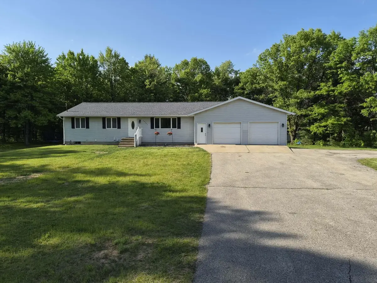 20200 W Lake Montcalm Road, Howard City, MI 49329 - #1