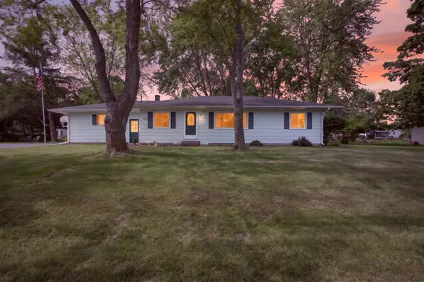 1653 Gary Paul Lane, Jackson, MI 49203